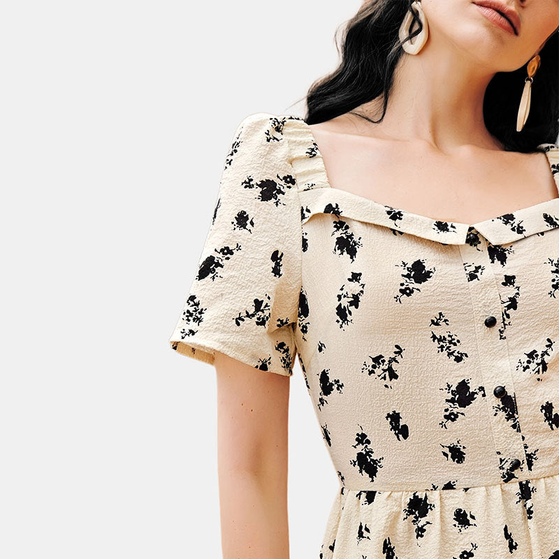 The Floral V-Neck Maxi Dress with Zipper and Short Sleeve